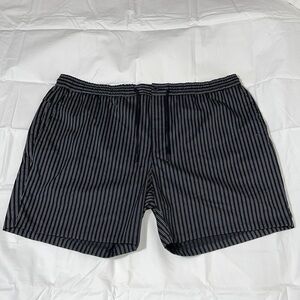 Topman skinny striped shorts in black and white mens size 44
